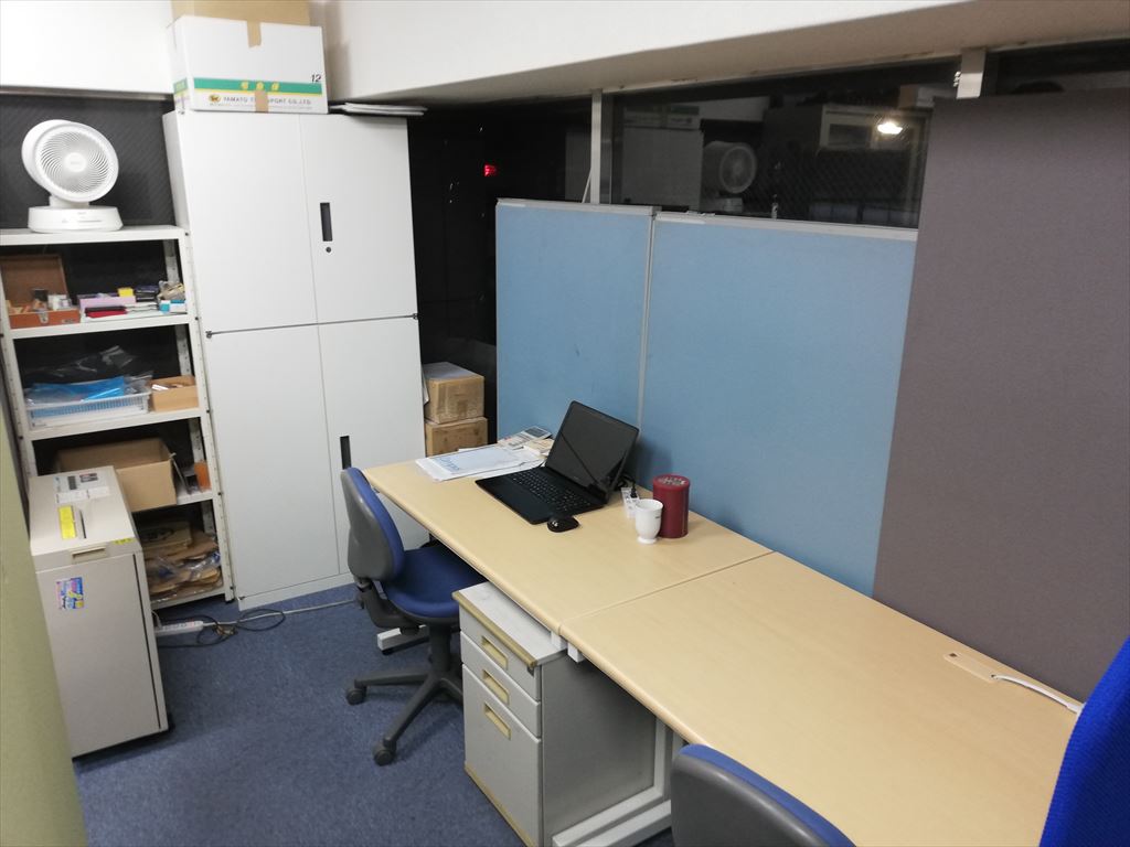 コンブリオ執務内